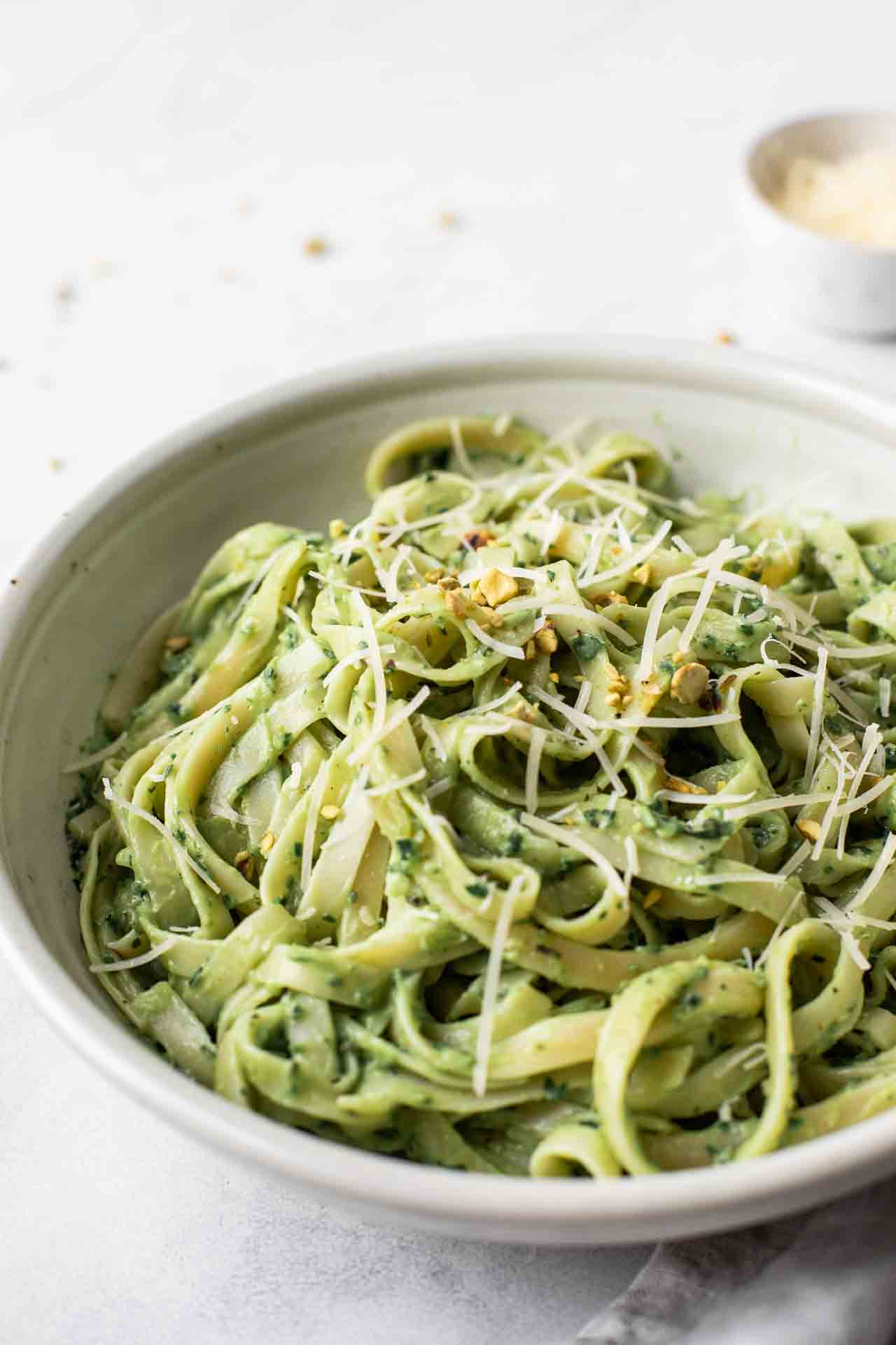 10-Minute-Avocado-Pasta-Sauce-2
