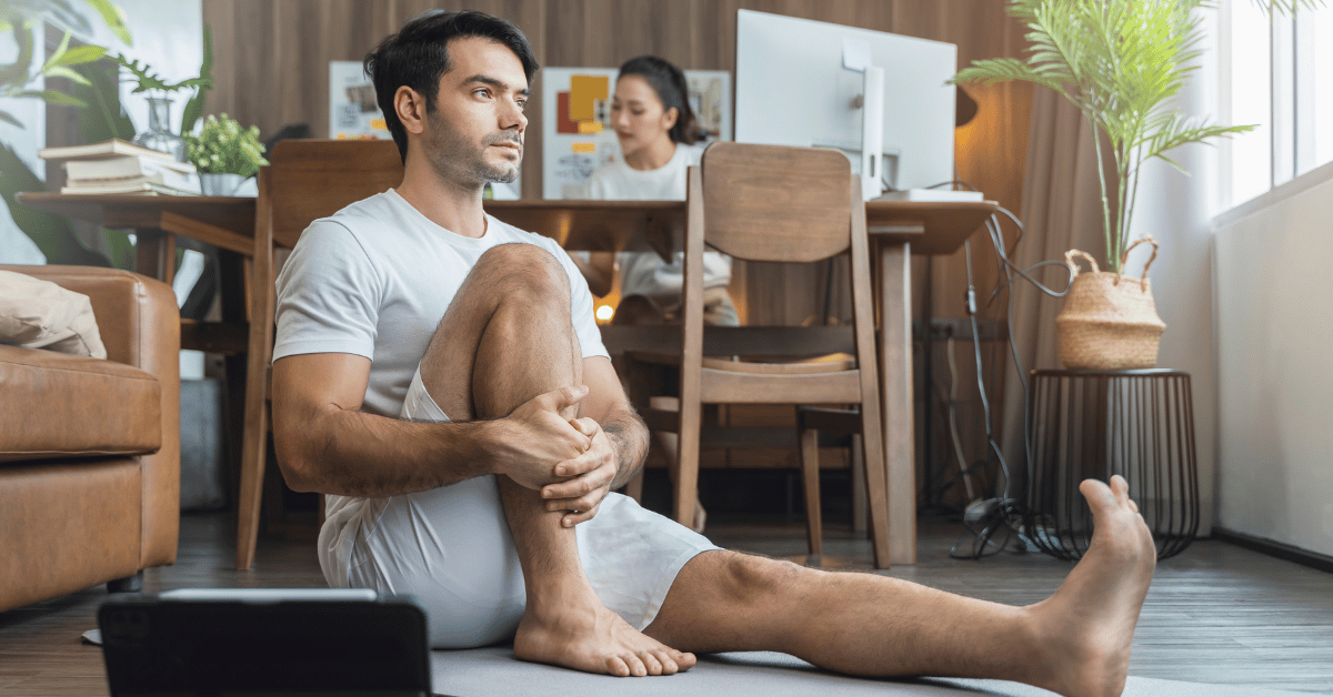 Man-exercising-while-working
