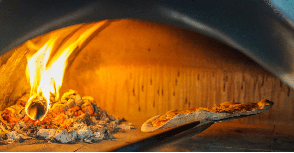 pizza-v-peci